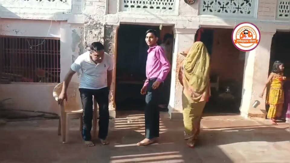 कासगंज-अमापुर चेयरमैन कमांडो चांद अली खान ने की मंदिरों की साफ-सफाई की समीक्षा, सर्वधर्म समभाव की पेश की मिसाल।