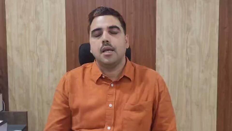 सोनभद्र में 11,567 वाहन मालिकों पर टैक्स बकाया, विशेष कैंप आज, 89 करोड़ की वसूली के लिए 31 अक्टूबर को कैंप, कुर्की-नीलामी की तैयारी