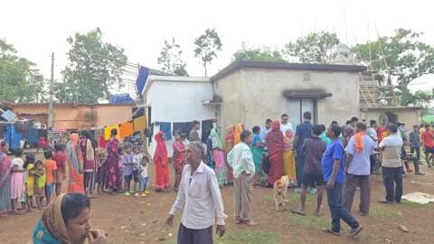 ନୀଳଗିରି: ନୀଳଗିରି ବଣଭୂଇଁ ଗ୍ରାମରେ ଅନ୍ନଛତ୍ର କାର୍ଯ୍ୟକ୍ରମରେ ଯୋଗଦେଲେ ବିଧାୟକ ସନ୍ତୋଷ ଖଟୁଆ