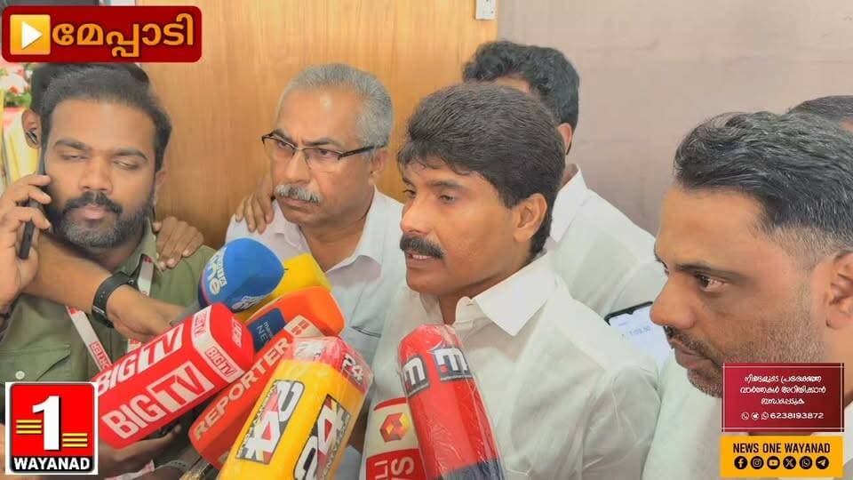 ടൗൺഷിപ്പിന്റെ നിർമ്മാണം യുഡിഎഫ് അധികാരത്തിലെത്തിയതിനുശേഷം അട്ടിമറിക്കപ്പെട്ടെന്ന ആരോപണം അടിസ്ഥാനരഹിതമാണെന്നും നിർമ്മാണ പ്രവർത്തനങ്ങൾക്ക് കൃത്യമായ മേൽനോട്ടം വഹിക്കുന്നുണ്ടെന്നും മന്ത്രി ടി. സിദ്ദിഖ്. നവംബർ അവസാനത്തോടെ നിർമ്മാണം പൂർത്തിയാക്കാനാകുമെന്ന് കരാറുകാരായ ഊരാളുങ്കൽ അറിയിച്ചിട്ടുണ്ടെന്നും അദ്ദേഹം വ്യക്തമാക്കി.
#newsonewayanad