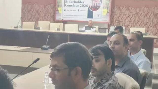 LIVE: पांवटा साहिब में MSME उद्यमियों के लिए विशेष कार्यशाला का आयोजन, सरकारी योजनाओं, AI, IIoT और GeM पोर्टल के अवसरों की दी जा रही जानकारी...