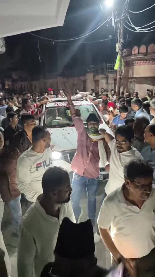 Rampur News | जेल से रिहा होने के बाद अपने घर पहुंचे अब्दुल्लाह आजम खान
#AzamKhan #RampurNews #samajwadipartyofficial