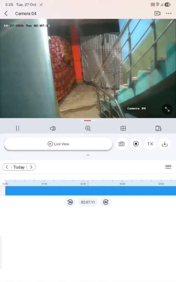 बेगूसराय के बलिया थाना क्षेत्र में रात के अंधेरे में घर में घुसा चोर लोगों को देखकर भागा