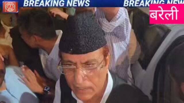 खुशी का एक पल और फिर खौफनाक सन्नाटा! उत्तर प्रदेश की राजनीति से इस वक्त की सबसे बड़ी और सनसनीखेज खबर सामने आ रही है। समाजवादी पार्टी के वरिष्ठ नेता आज़म खान अभी रामपुर जेल से बाहर आए ही थे कि प्रवर्तन निदेशालय यानी ED ने उन्हें दोबारा गिरफ्तार कर लिया! आखिर जेल गेट पर ऐसा क्या हुआ? आइए जानते हैं पूरी खबर।"
"वक्त बदलता है, करवटें बदलती हैं,
सियासत के गलियारों में तकदीरें फिसलती हैं!
रिहाई की उम्मीद थी जिसे हर सुबह-शाम,
देखो वहीं आ गया ईडी का पैगाम!"
"आपको बता दें कि इलाहाबाद हाईकोर्ट से आज़म खान और उनके बेटे अब्दुल्ला आज़म को दो पैन कार्ड के मामले में बड़ी राहत मिली थी। कोर्ट ने उनकी सजा को निलंबित करते हुए जमानत मंजूर कर ली थी, जिसके बाद शनिवार शाम को आज़म खान के रामपुर जेल से रिहा होने की उम्मीद थी।
लेकिन जैसे ही वो जेल से बाहर आए, पहले से मुस्तैद ED की टीम ने CRPF के जवानों के साथ उन्हें अपनी हिरासत में ले लिया। जौहर ट्रस्ट और मनी लॉन्ड्रिंग से जुड़े मामलों को लेकर ED पहले से ही जांच कर रही है। अब रविवार सुबह आज़म खान को कोर्ट में पेश किया जाएगा और उनकी कस्टडी की मांग होगी।"
"रिहाई के बाद मीडिया से बात करते हुए आज़म खान ने कानून व्यवस्था पर गंभीर सवाल उठाए। उन्होंने दर्द बयां करते हुए कहा— 'क्या मुस्लिम होने की यही सजा है? मेरी गलती सिर्फ इतनी थी कि मैंने यूनिवर्सिटी और बच्चों के लिए स्कूल बनाए, क्या यही मेरा अपराध है?'"
"अब इस पूरी कार्रवाई के बाद उत्तर प्रदेश की सियासत एक बार फिर गरमा गई है। आपकी इस पूरे मामले पर क्या राय है? हमें कमेंट करके जरूर बताएं। वीडियो को लाइक करें और चैनल को सब्सक्राइब करना न भूलें
Azam Khan Azam Khan Arrested ED Action on Azam Khan Rampur Jail Azam Khan News Samajwadi Party Azam Khan Bail Uttar Pradesh News Azam Khan Latest News Today आज़म खान ईडी की कार्रवाई
#AzamKhan #EDArrest #RampurJail #SamajwadiParty #UPNews #BreakingNews #AzamKhanNews@