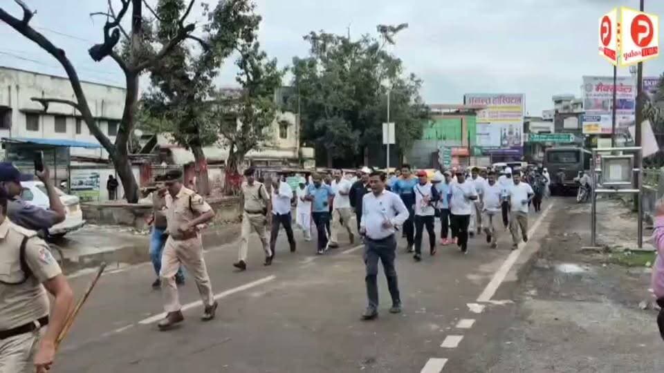 अधिकारियों कर्मचारियों के साथ डीआरएम डीडीयू मंडल ने लगाई दौड़ #railway #video