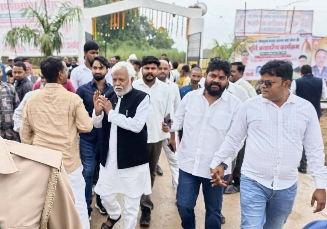 बस्ती: पड़रिया दत्तू में स्थापित हुई बस्ती जनपद की सबसे बड़ी सरदार पटेल जी की प्रतिमा, जिला पंचायत अध्यक्ष संजय चौधरी व भाजपा नेता अखिलेश चौधरी विक्की ने किया अनावरण समारोह में प्रतिभाग.......