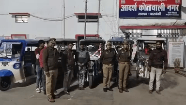 #बाराबंकी पुलिस की मिशन शक्ति मुहीम
महिला सुरक्षा के लिए ऑटो पर चालक का नाम-नंबर अनिवार्य
आपातकाल में तुरंत पहचान, तुरंत मदद