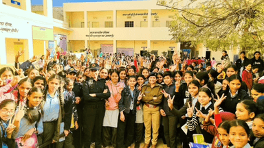 बस्सी: सशक्तिकरण की ओर कदम: बस्सी की छात्राओं को पुलिस ने दिया आत्मरक्षा और साइबर सुरक्षा का प्रशिक्षण