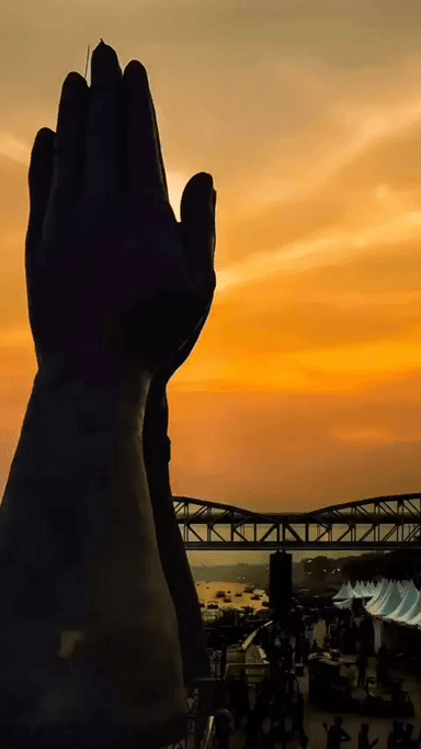 #KashiTamilSangamam4 in a heartbeat - culture, colour, tradition and energy in every cut
#TamilKarkalam