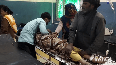 अतर्रा: बिसंडा थाना क्षेत्र के चौसड़ गैस में खाना बनाते समय महिला को लगी आग, महिला झुलसी