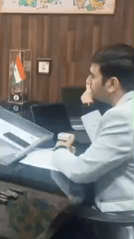 नदबई: नदबई उपखंड कार्यालय में एसडीएम की अध्यक्षता में राजनैतिक दलों की बैठक आयोजित हुई