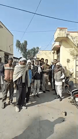 नदबई: गांव भदीरा में खेत पर कृषि कार्य करते समय किसान को जहरीले कीड़े ने काटा, हुई मौत