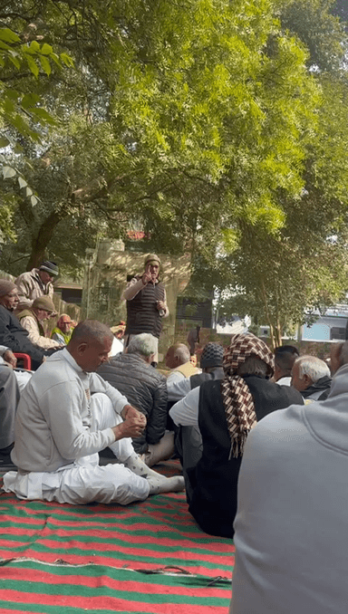 पुरानी पेंशन बहाली पर सुंदर रागनी, रिटायर्ड कर्मचारियों के बीच कामरेड सिलक राम मालिक