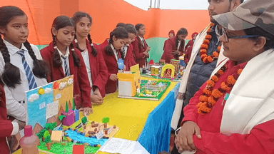 विद्या निकेतन स्कूल के बच्चों द्वारा प्रदर्शित किया गया विज्ञान प्रदर्शनी