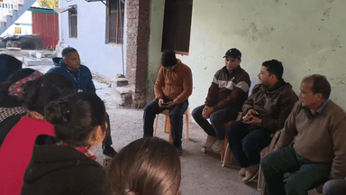 कपकोट: भारतीय स्टेट बैंक कपकोट शाखा ने 'हर व्यापारी हमारी जिम्मेदारी' मुहिम के तहत कपकोट में व्यापारियों के साथ गोष्ठी की