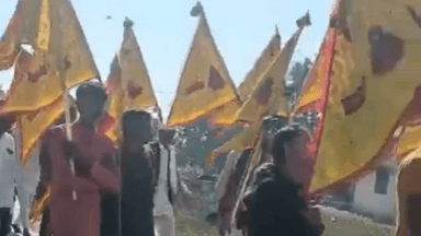 बकानी: बकानी शाम परिवार ने खाटू धाम रींगस की ओर जा रहे 45 श्रद्धालुओं का भव्य स्वागत कर शोभायात्रा निकाली