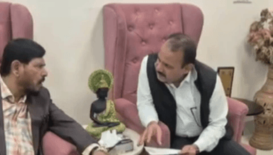 महाड: खासदार धैर्यशील पाटील यांनी घेतली केंद्रीय सामाजिक न्यायमंत्री रामदास आठवले यांची भेट