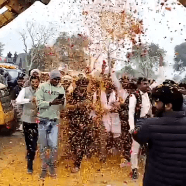 राजगढ़: राजगढ़ कस्बे के कोठी नारायणपुर बाईपास पर नरेश मीणा का लोगों ने भव्य स्वागत किया