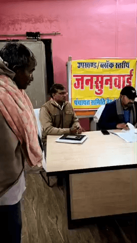 वैर: ग्राम पंचायत ललिता मूड़िया में एसडीएम ने रात्रि चौपाल आयोजित की, 17 में से चार परिवाद का मौके पर किया निस्तारण