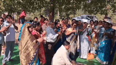 दंतेवाड़ा: किरंदुल के सत्संग मंदिर के भक्तों ने हर्षोल्लास से मनाया वन भोजन उत्सव