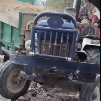 राजगढ़: सकट के 12 का बास में बजरी से भरा अनियंत्रित ट्रैक्टर मकान की दीवार तोड़कर घर में घुसा, तीन बकरियों की हुई मौत