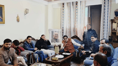 पंजाबी बाग: विधायक हरीश खुराना ने मोती नगर में क्षेत्रीय विकास पर अधिकारियों के साथ की महत्वपूर्ण बैठक