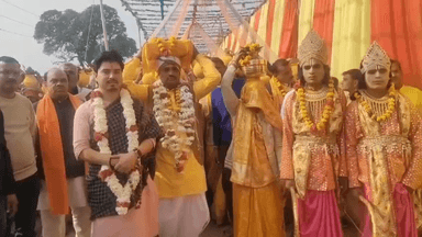 भांडेर: सोमनाथ स्वाभिमान पर्व पर पूर्व विधायक घनश्यामपिरोनिया ने बीकर गाँव के बनखंडेश्वर महादेव का जलाभिषेक किया