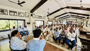 रोहा: गीताबाग कार्यालयात खासदार सुनील तटकरे यांच्या उपस्थितीत रिक्षा चालक-मालक संघटनेचे पदाधिकारी, चालकांच्या प्रश्नांबाबत आढावा बैठक