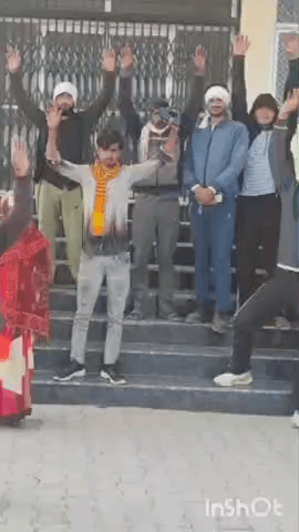 बयाना: झील सीएचसी में डॉक्टर्स के लेट आने पर भड़के लोग, 45 मिनट इंतजार के बाद मरीजों में बढ़ा आक्रोश