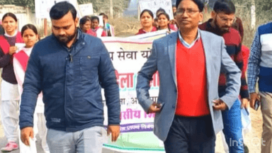 बुढ़नपुर: अहरौला में सड़क सुरक्षा जागरूकता माह के अंतर्गत राष्ट्रीय सेवा योजना के तहत राजकीय महिला महाविद्यालय पर जागरूकता रैली निकाली गई