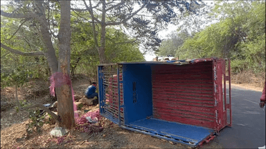 जतारा: जतारा-मऊरानीपुर मार्ग पर डंपर ने लोडिंग वाहन को टक्कर मारी, पत्नी की मौत, पति घायल