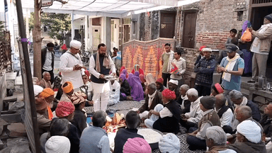 सुमेरपुर: पुष्कर प्रसादी कार्यक्रम में पहुंचे सिरोही के पूर्व विधायक लोढा, मेघवाल समाज ने माला व साफा पहनाकर किया स्वागत