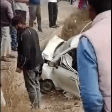 लक्ष्मणगढ़: बड़ौदा मेव के समीप दिल्ली-मुंबई हाईवे पर कार अनियंत्रित होकर सीमेंट के बॉक्स से टकराई, एक की मौत और चार गंभीर घायल