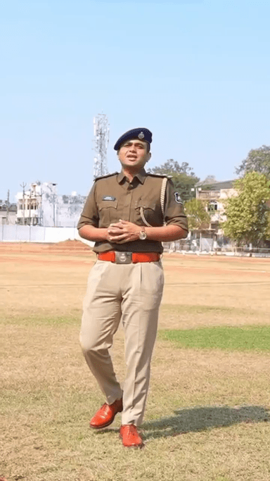 હિંમતનગર: માર્ગ સલામતી અંતર્ગત સાબરકાંઠા પોલીસ દ્વારા ભવ્ય મેરેથોનનું આયોજન,ડીવાયએસપી રજિસ્ટ્રેશનની પ્રક્રિયા અંગે માહિતી આપી.