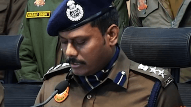 नजफगढ़: बाहरी जिला के स्पेशल स्टाफ की टीम ने "सोनू दरियापुर" गिरोह के 4 अपराधियों को खेरा खुर्द रोड पर स्थित शमशान घाट के पास से किया गिरफ्तार