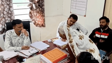 લીલીયા: પ્રાથમિક સુવિધાના અભાવે વૃદ્ધ મહિલા આવી પોહચ્યા TDOને કરવા રજુઆત,વિડિઓ થયો સોશિયલ મીડિયામાં વાઇરલ