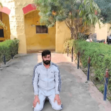 कठूमर: शाजापुर थाना पुलिस ने ढाई महीने से फरार जानलेवा हमले के आरोपी को किया गिरफ्तार, आरोपी से पूछताछ जारी