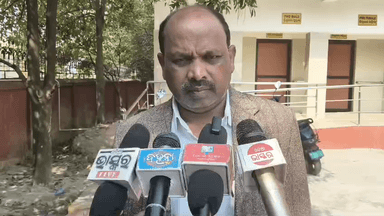 ଝାରସୁଗୁଡା: ଝାରସୁଗୁଡ଼ା ପୌରପରିଷଦ ରେ ଆସିଥିବା ଦୁର୍ନିତି ଅଭିଯୋଗ କୁ ନେଇ ପ୍ରତିକ୍ରିୟା ରଖିଲେ ଓକିଲ ସଂଘ ସଭାପତି ତ୍ରିନାଥ ଗୁଆଲ