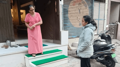 સોનગઢ: યારા નગરપાલિકાની કડક કાર્યવાહી: કચરો અયોગ્ય રીતે ફેંકનારાઓ પર સ્થળ પર જ દંડ