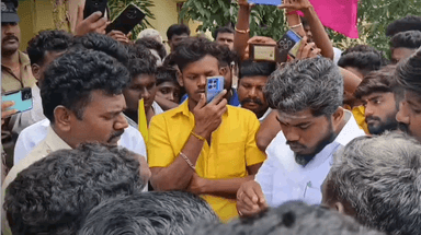 முசிறி: காவல் நிலைய வாசலில் ஆர்ப்பாட்டம் நடத்த முயன்ற தமிழர் தேசம் கட்சியினரிடம் சமாதானம் பேசி போராட்டத்தை நிறுத்திய காவல்துறையினர்