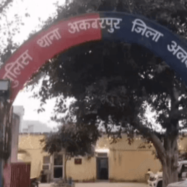 मालाखेड़ा: अकबरपुर थाना पुलिस ने रेंज में वन कर्मचारी के साथ मारपीट करने के आरोप में 2 लोगों को किया गिरफ्तार