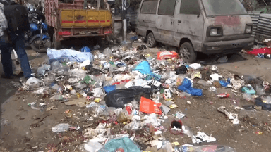 திருவள்ளூர்: திருவள்ளூரில் சாலை ஓரங்களில் குப்பைகள் கொட்டினால் அபராதத்துடன் வாகனங்கள் பறிமுதல் செய்யப்படும் என்று மாவட்ட ஆட்சியர் பிரதாப் அதிரடி உத்தரவு