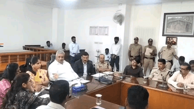 ಚಾಮರಾಜನಗರ: ಮಹದೇಶ್ವರ ಬೆಟ್ಟದಲ್ಲಿ ಚಿರತೆ ದಾಳಿಯಿಂದ ಪಾದಯಾತ್ರಿ ಮೃತ; ಸಚಿವರ ಸಭೆ,ಅರಣ್ಯ ಇಲಾಖೆ ಸೆರೆ ಕಾರ್ಯಾಚರಣೆ ಆರಂಭ