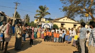 ದಾವಣಗೆರೆ: ಸರ್ಕಾರಿ ಶಾಲೆ ಮುಚ್ಚಲು ಬಿಡೋದಿಲ್ಲ: ಒಂಟಿಹಾಳ ಗ್ರಾಮದಲ್ಲಿ ಗ್ರಾಮಸ್ಥರ ಪ್ರತಿಭಟನೆ