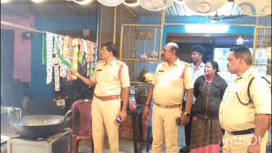 పూతలపట్టు: నేషనల్ హైవే డాబా లో మద్యం విక్రయిస్తున్నారని సమాచారంతో తనిఖీలు చేపట్టిన సిఐ కత్తి శ్రీనివాసులు