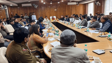 प्रीत विहार: नंद नगरी इलाके के जिलाधिकारी कार्यालय में डिस्ट्रिक्ट डेवलपमेंट कमेटी की बैठक, विधायक अजय महावर ने की अध्यक्षता