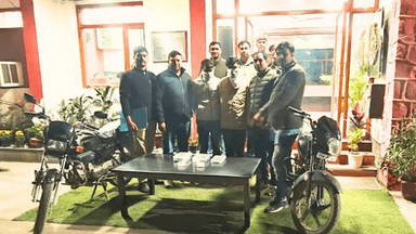 साकेत: लाजपत नगर थाने की पुलिस टीम ने दो स्नैचरों को गिरफ्तार किया