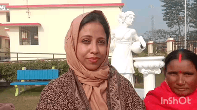 बंजरिया: सिसवापूर्वी पंचायत की मुखिया तान्या परवीन ने शुक्रवार को गणतंत्र दिवस की तैयारियों के लिए ग्रामीणों के साथ बैठक की