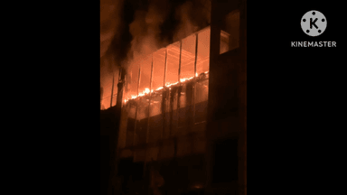 ಹುಬ್ಬಳ್ಳಿ ನಗರ: ಹುಬ್ಬಳ್ಳಿಯ ಮೆಟ್ರೋ ಮಾಲ್ಗೆ ತಡರಾತ್ರಿ ಬೆಂಕಿ; ಲಕ್ಷಾಂತರ ರೂಪಾಯಿ ವಸ್ತುಗಳು ಹಾನಿ