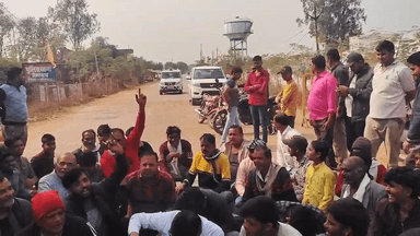 सिमरिया: पन्ना-दमोह संपर्क टूटा, क्षतिग्रस्त वयरमा पुल पर चक्काजाम, जनता में भारी आक्रोश #jansamasya